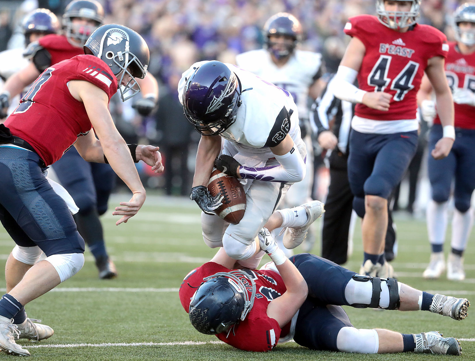 Brookfield East 31, Waunakee 30